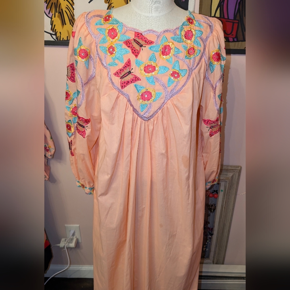vintage embroidered butterfly MuMu Kaftan - Picture 2 of 12